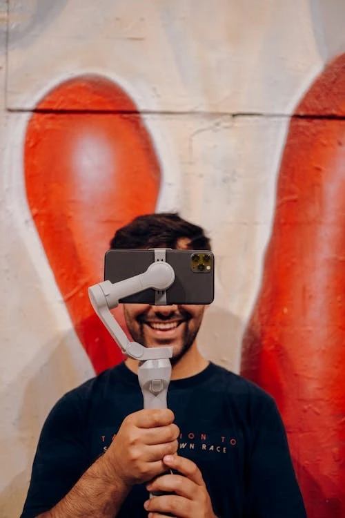 Vlogger making YouTube shorts